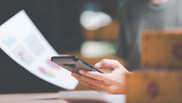 Gestori puntano il dito contro i social: “ostacolo alla consulenza professionale”