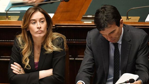 Etruria, Di Maio: “Boschi e Renzi aguzzini dei risparmiatori”