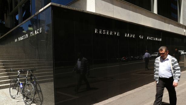 Germania: ridotte stime crescita. Pimco: rifugiarsi in bond Australia