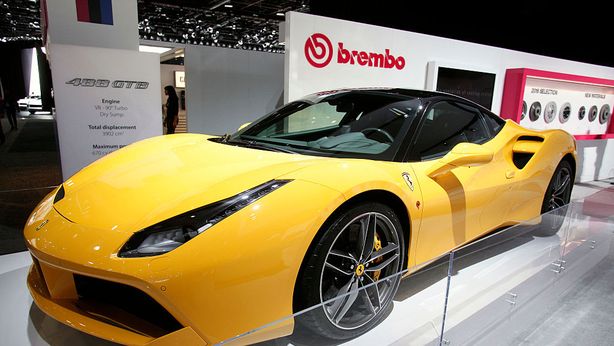 Immatricolazioni auto ripartono, il benzina sorpassa il diesel