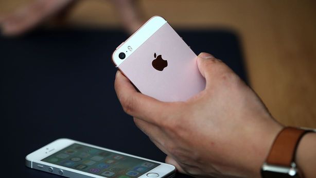 FBI: “sappiamo come sbloccare l’iPhone senza l’aiuto di Apple”