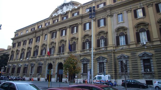 Privatizzazioni in Italia: un nodo difficile da sciogliere