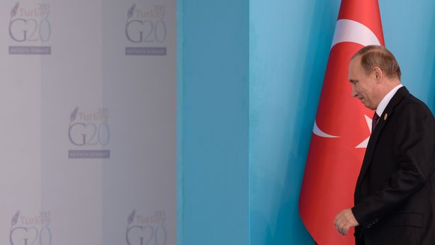 Russia: abbattimento aereo programmato. Iniziata guerra economica contro Turchia