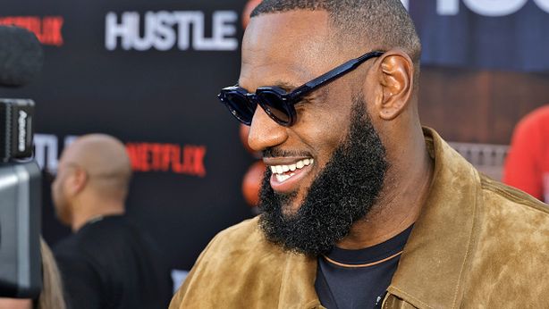 LeBron James diventa il primo realizzatore della storia NBA. Ecco il suo portafoglio