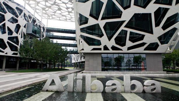 Alibaba testa il suo chatbot AI Tongyi Qianwen per competere con ChatGPT