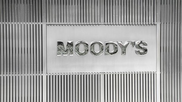 Moody’s taglia il rating degli Stati Uniti: timori sul debito, mercati in allerta
