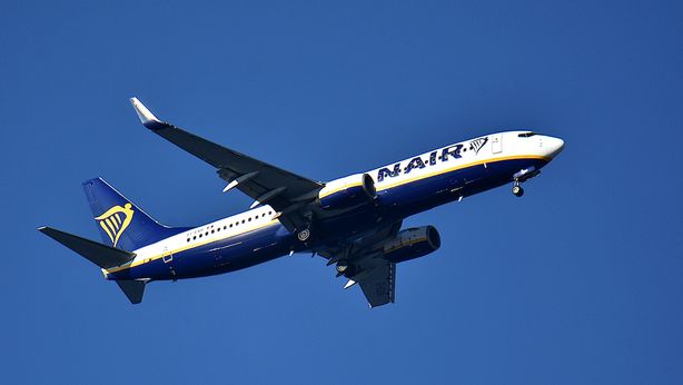 L’Antitrust apre una procedura contro Ryanair. Il Governo depotenzia il decreto contro il caro voli