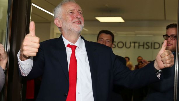 Brexit, Labour si schiera e la sterlina ne approfitta