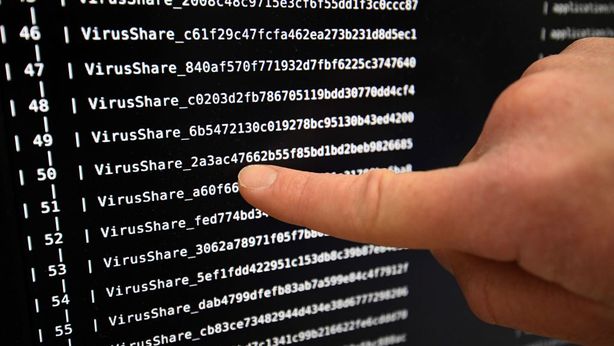 007 russi dietro ondata di cyber-attacchi: le accuse di UK e Australia