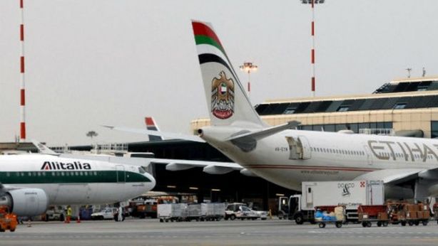 Sì di Etihad al matrimonio con Alitalia, previsti 2600 esuberi