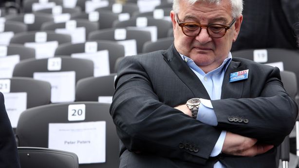 L’avvertimento del tedesco Fischer: “Merkel sta distruggendo l’Europa”
