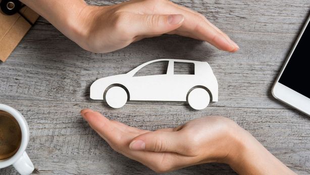 Assicurazioni: prezzi rc auto sempre più giù, ai minimi dal 2012