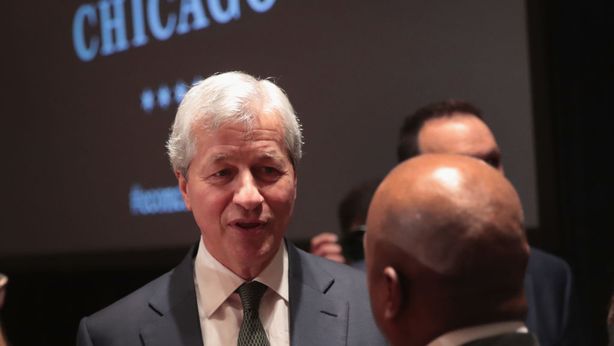 Dimon (J.p. Morgan): la Fed alzerà i tassi al 6%