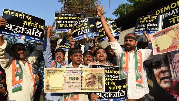 India, Moody’s alza il rating sul credito: salgono Borse e rupia
