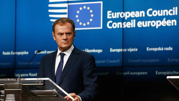 Tusk: “Due mesi per salvare Schengen e l’euro”