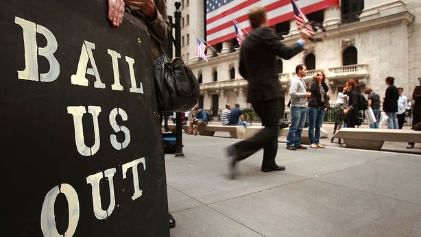 “Basta euro e globalizzazione. Da banche centrali solo bolle. Cosa fare”