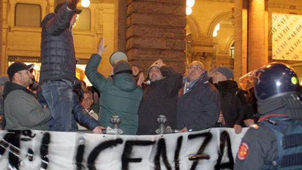 Liberalizzazioni: montano protesta e rabbia. Tassisti pronti alla guerra