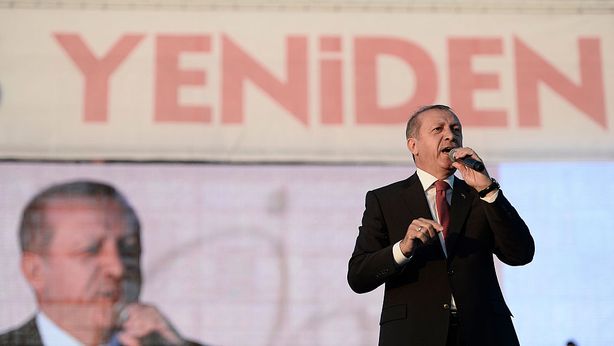 Scontro Olanda-Turchia dopo frasi “nazismo”, Erdogan: “Repubblica banane”