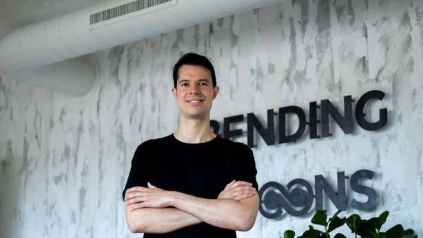 Bending Spoons compra AOL