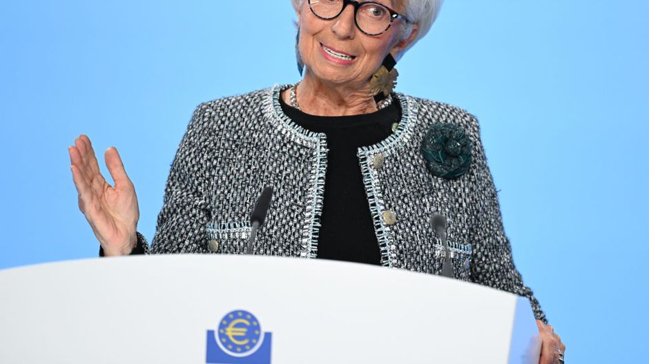 Lagarde (Bce): “Effetti dell’inflazione sempre più evidenti”
