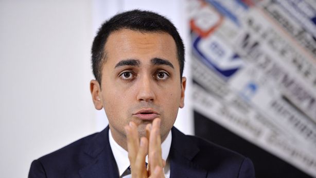 M5S: Di Maio piange, una mail lo inchioda. Ma poi dice: “Caso montato”
