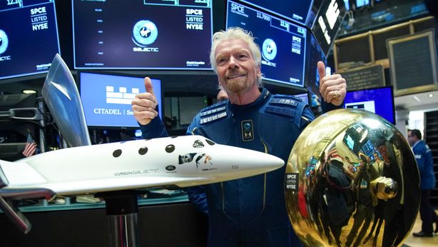 Richard Branson al lavoro per andare nello spazio prima di Bezos
