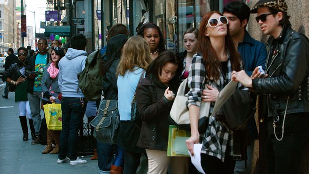 Disoccupazione all’11,9%. Primo calo in sette anni