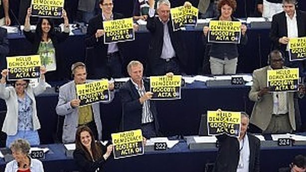 Ue: bocciato accordo commerciale che minacciava liberta’ della rete