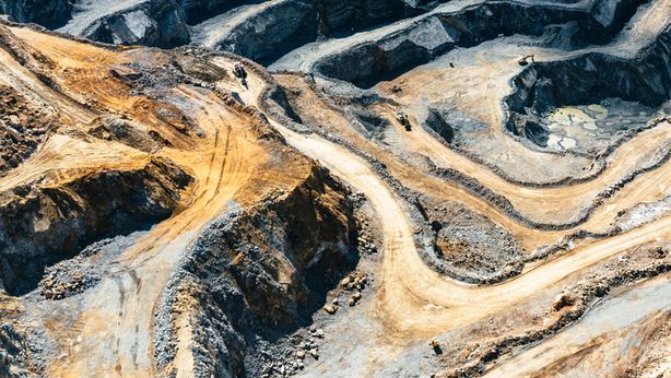Rio Tinto e Glencore: potenziale maxi-fusione nel settore minerario