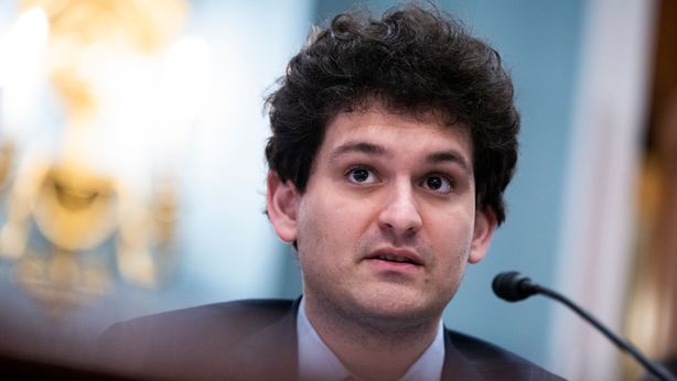 FTX: Bankman-Fried rilasciato su mega-cauzione, rischia l’ergastolo