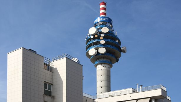 Genish (TIM) contro Mediaset-Sky: “Cartello delle tv”