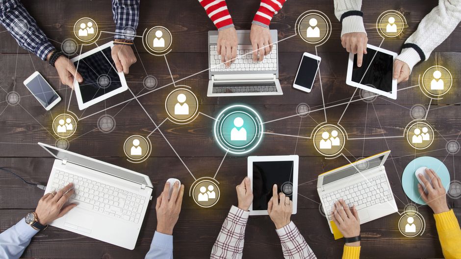 La nuova architettura della comunicazione strategica: quando l’intelligenza artificiale diventa sistema esperto