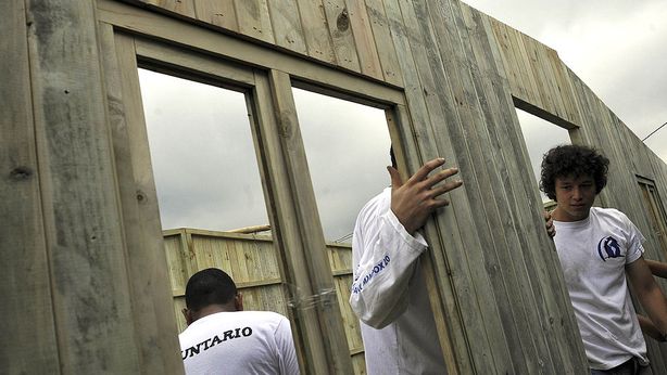 Export: Usa alzano tariffe su legname Canada, scossi Forex e immobiliare