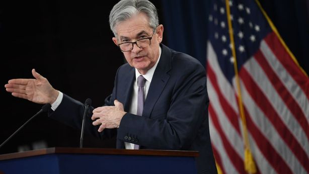 Fed in un angolo: mentre economia Usa è recessione tecnica, si restringe la strada dei rialzi