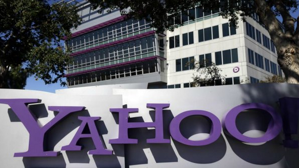 Crisi Yahoo: cambio strategia o colosso Internet rischierà la fine