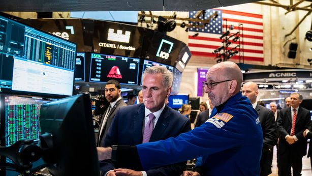 Mercati sull’attenti dopo commenti Fed sui tassi. Borsa Tokyo e futures Usa giù