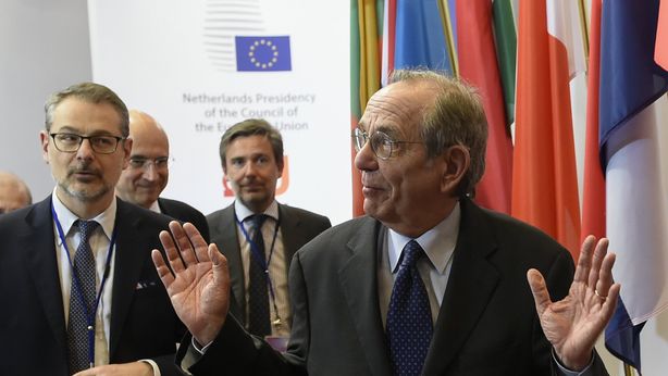Padoan: euro è finito se Germania non condivide rischi