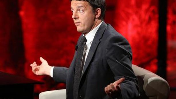 Renzi, ultimatum a Letta e la promessa: tagli da 1 miliardo per i costi della politica