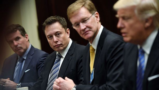 Trump tira fuori la carta Musk, al patron di Tesla la guida di una commissione sull’efficienza