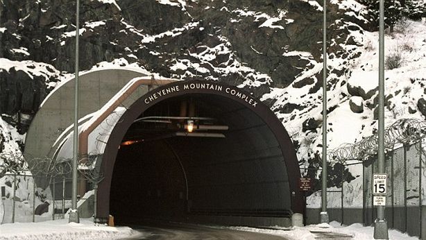 Usa: le élite si preparano per qualcosa di grosso