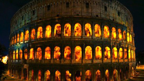 “Berlusconi e Letta si gingillano. Roma brucia”