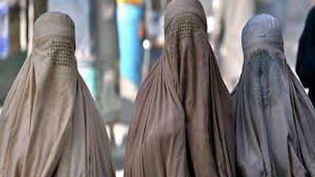 Corte europea di Strasburgo: Burqa bocciato nei luoghi pubblici