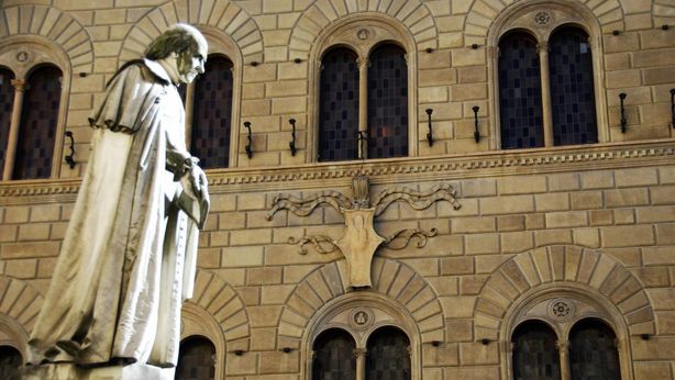 MPS rivede l’utile e distribuisce primo dividendo in 13 anni. Titolo vola