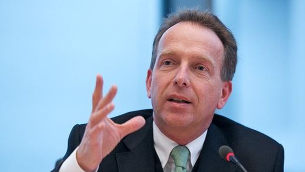 Default Grecia inevitabile, economista tedesco: Germania esca dall’euro