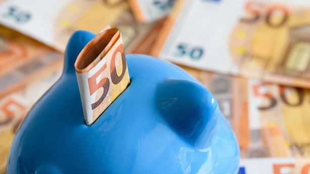 Risparmiare per la pensione: quanto mettere da parte in base al reddito