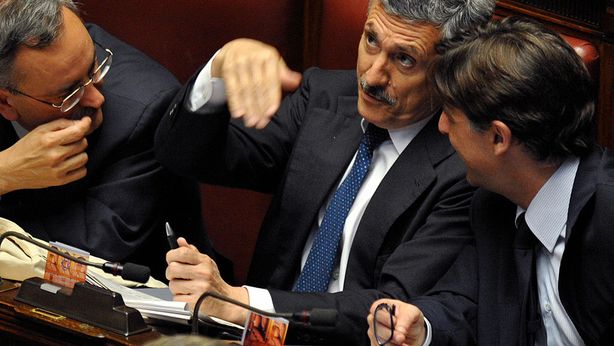 Per Renzi -0,7% è “taglio tasse storico”