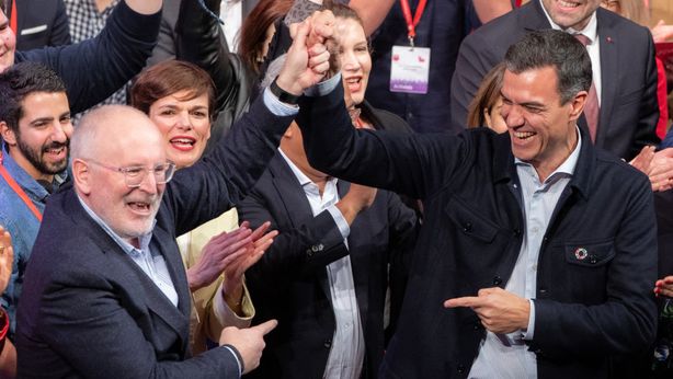Elezioni Ue: Italia fa lobby per alleare Popolari e Sovranisti