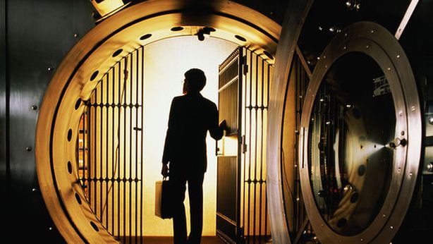 Rientro capitali dalla Svizzera: arriva il si’ di Monti, clamoroso dietrofront