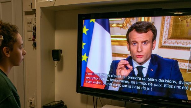 Covid, verso nuovi blocchi in Europa, stasera Macron parla ai francesi