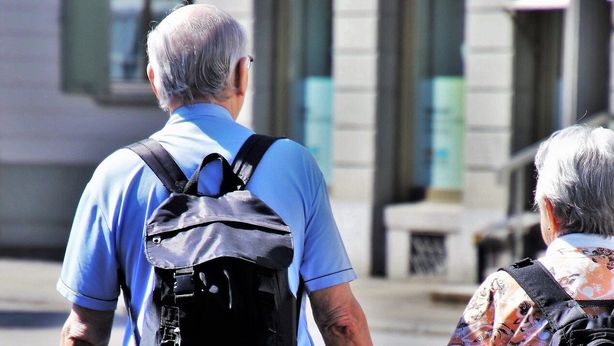 Italia, Moody’s accende fari su invecchiamento popolazione: deficit in crescita fino al 5%